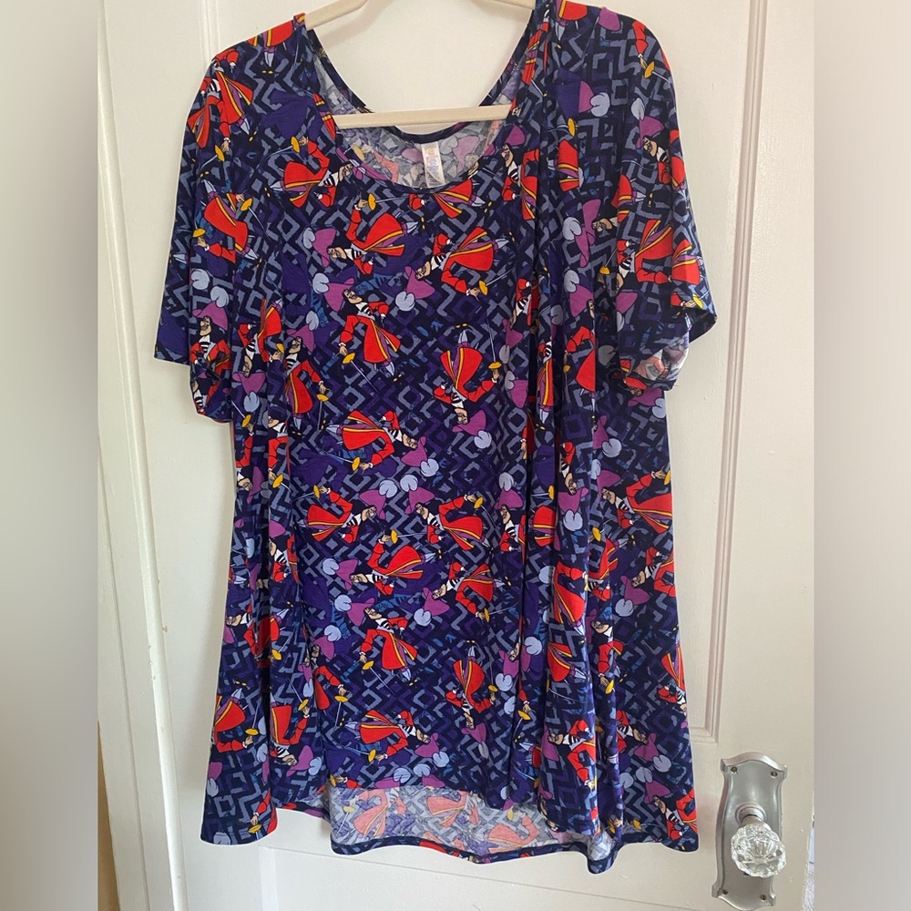 Lularoe top Disney Captain Hook 3x